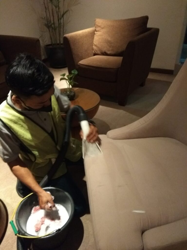 Jasa cuci Sofa Di RawaKalong