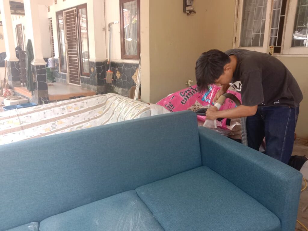 Jasa Cuci Sofa Di Pondok Petir